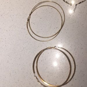 2 gold hoop earrings
